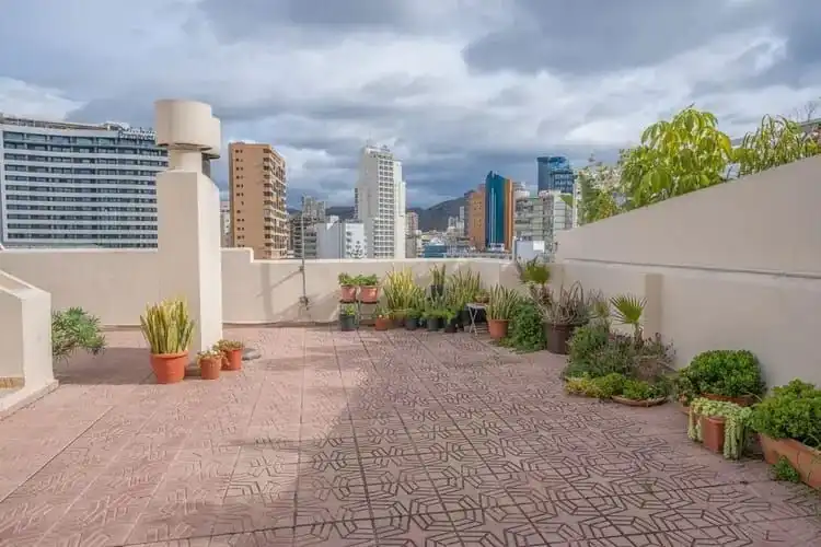 Terraza de Piso en venta en Benidorm con Terraza, Amueblado y Piscina comunitaria