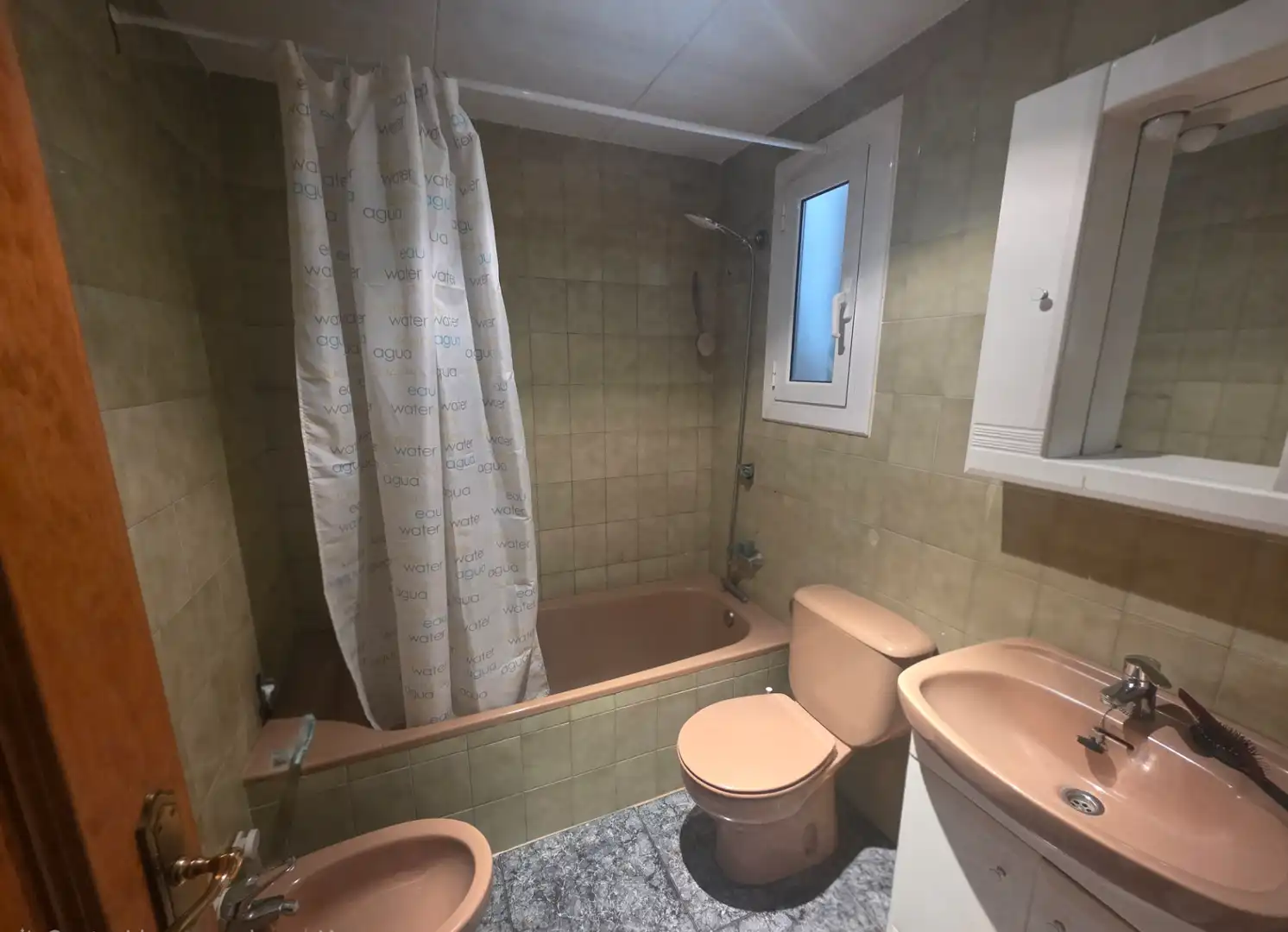 Baño de Casa adosada en venta en El Vendrell con Calefacción y Trastero