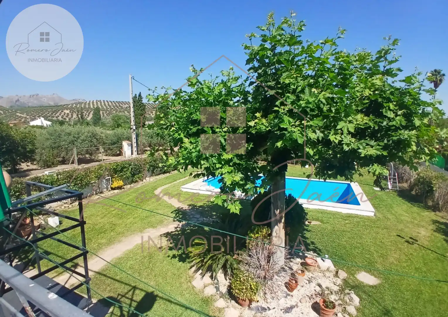 Garden of Houses for sale in Jaén  with Air Conditioner, Private garden and Terrace
