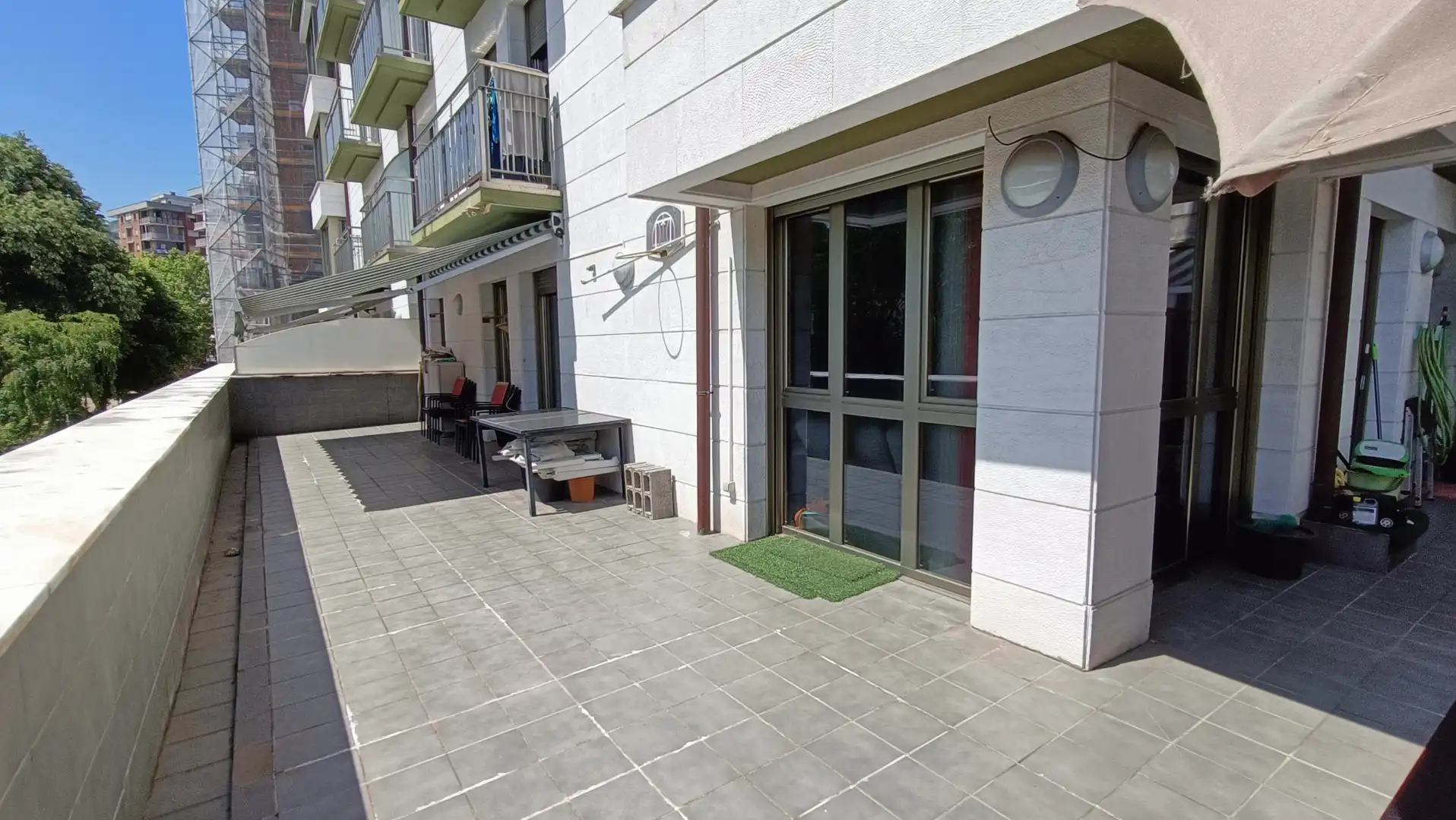 Flat with terrace for sale in Erialdea / Centro
