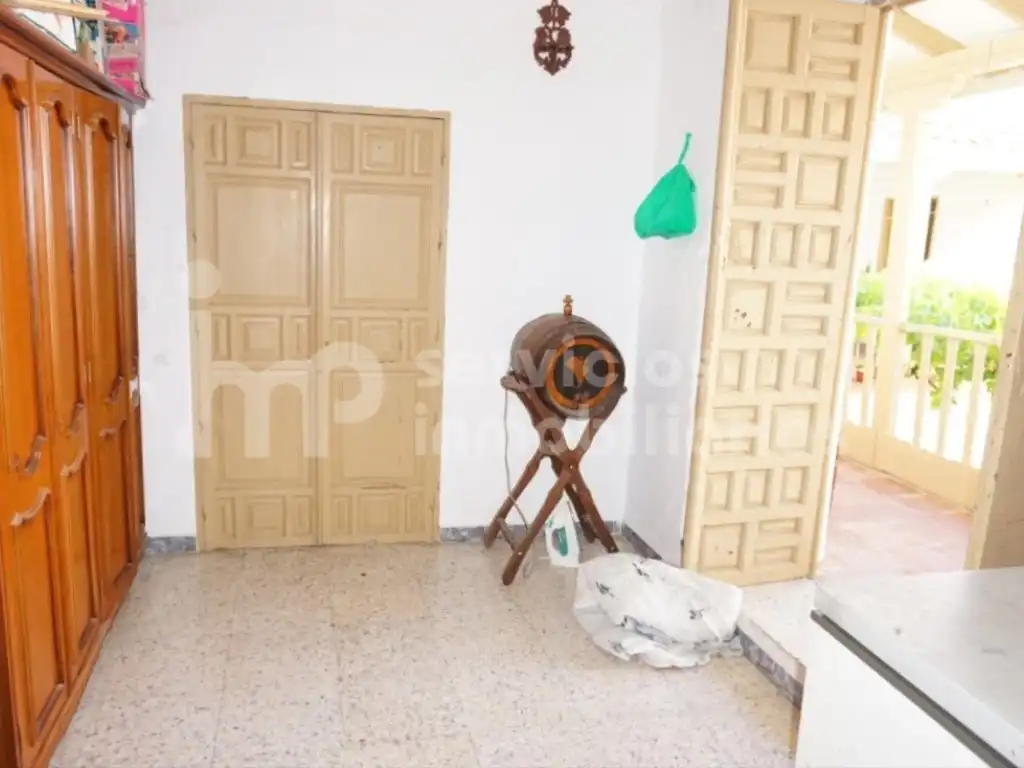 Casa adosada en venta en Benamocarra con Jardín privado, Terraza y Amueblado