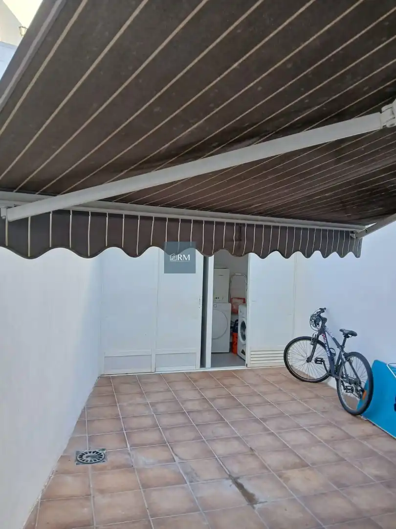 Balcony of Ground floor for sale in Sanlúcar de Barrameda  with Air Conditioner and Storage room