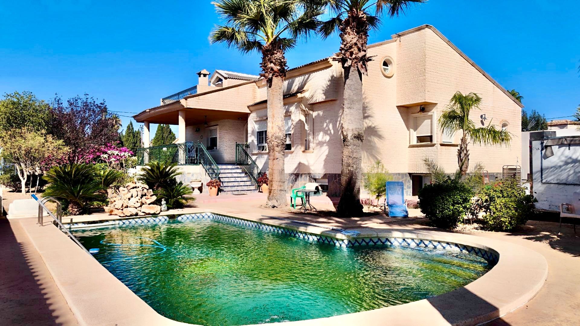 Piscina de Casa o chalet en venta en San Vicente del Raspeig / Sant Vicent del Raspeig con Calefacción, Jardín privado y Terraza