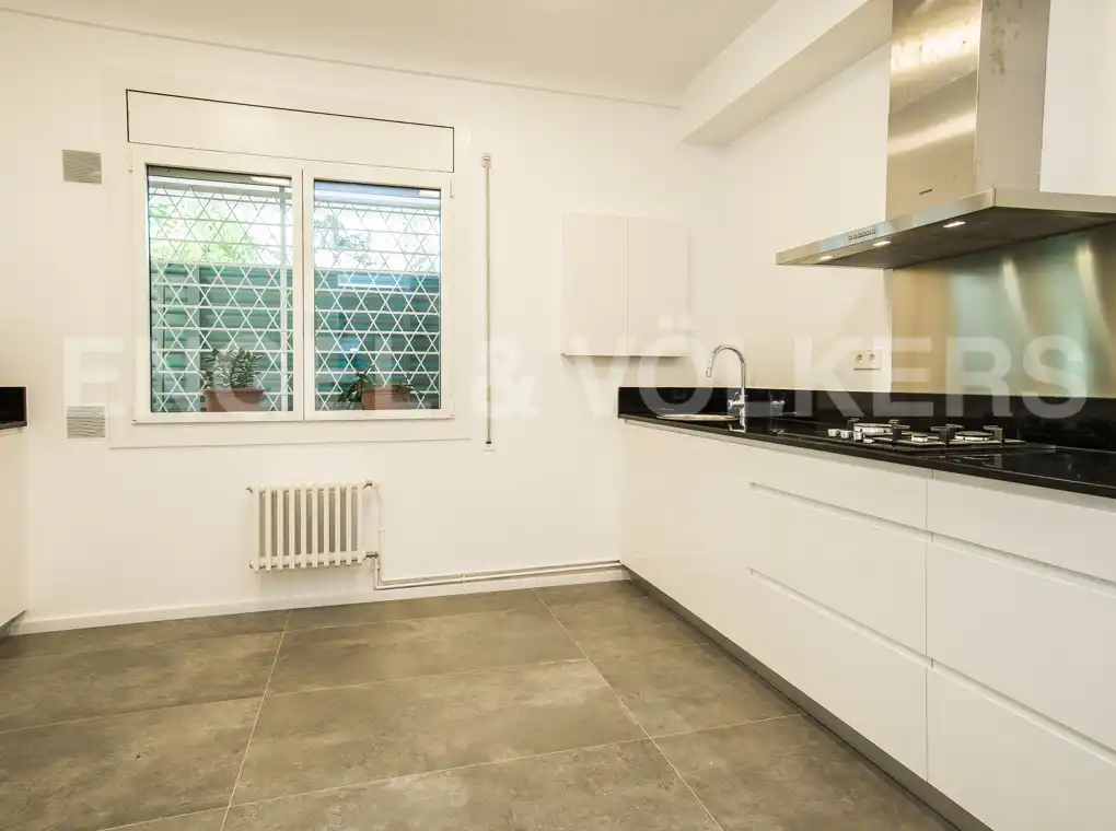 Kitchen of Flat for rent in Barcelona  with Air Conditioner, Heating and Private garden