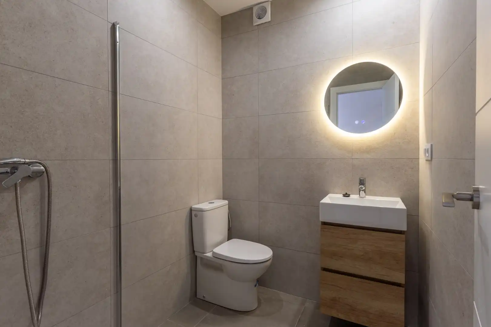 Baño de Ático en venta en Malgrat de Mar con Aire acondicionado, Calefacción y Parquet