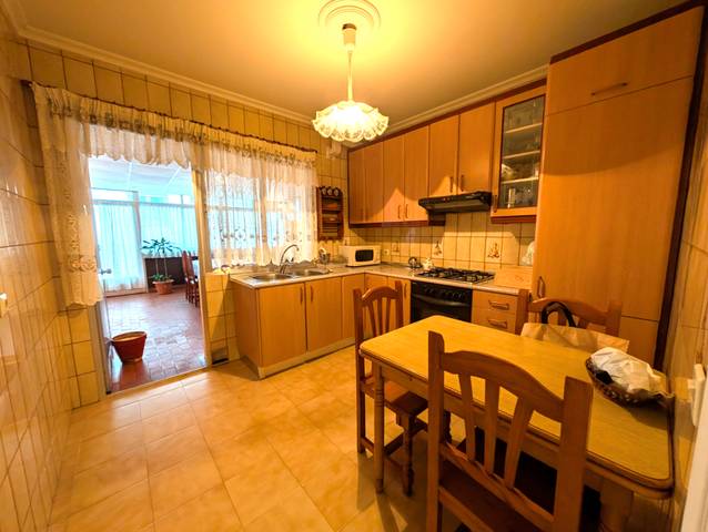 Piso en Venta en Piñeiros- Freixeiro