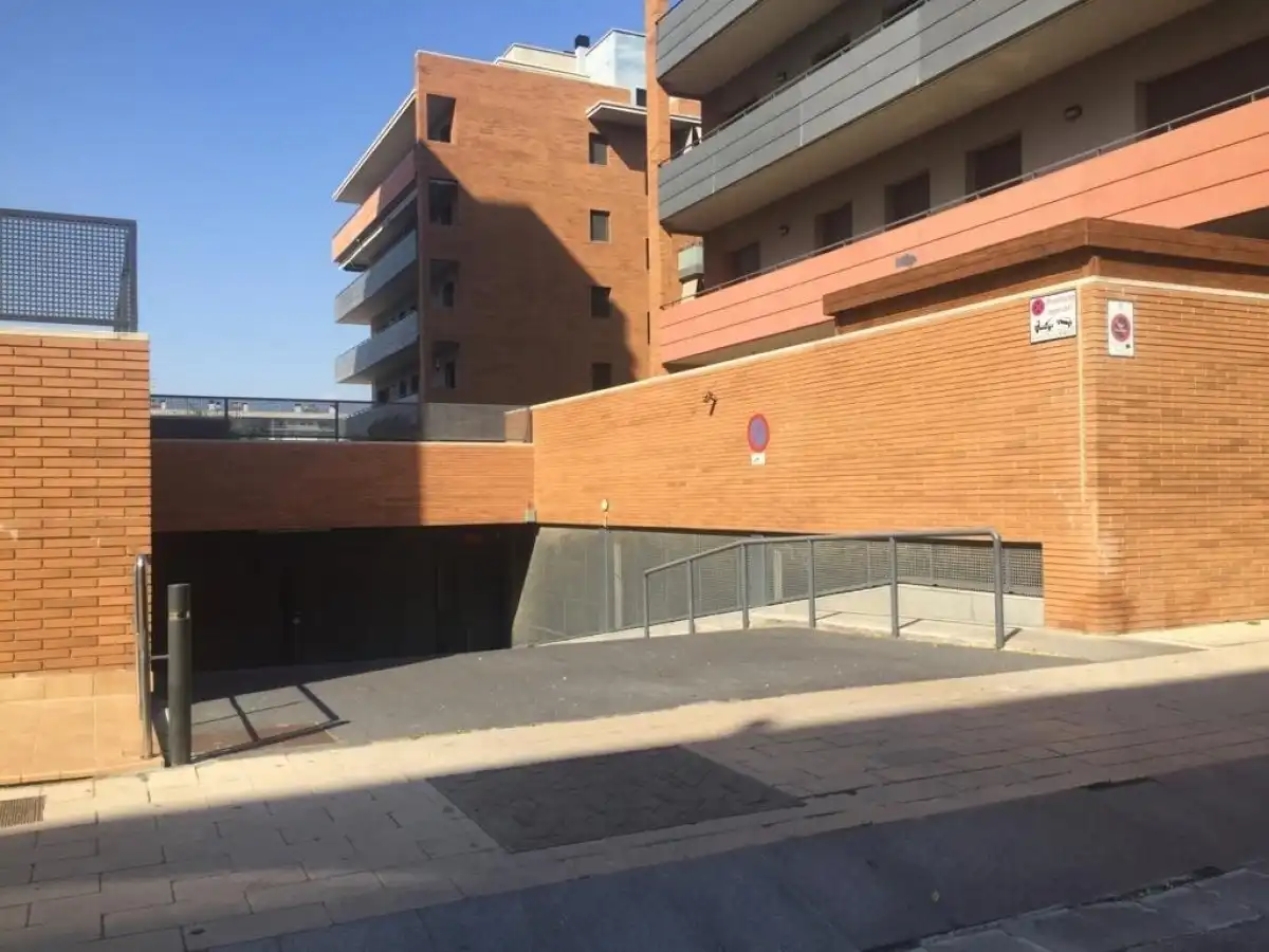 Einzelparkplatz zur Miete in Port, imagen 2