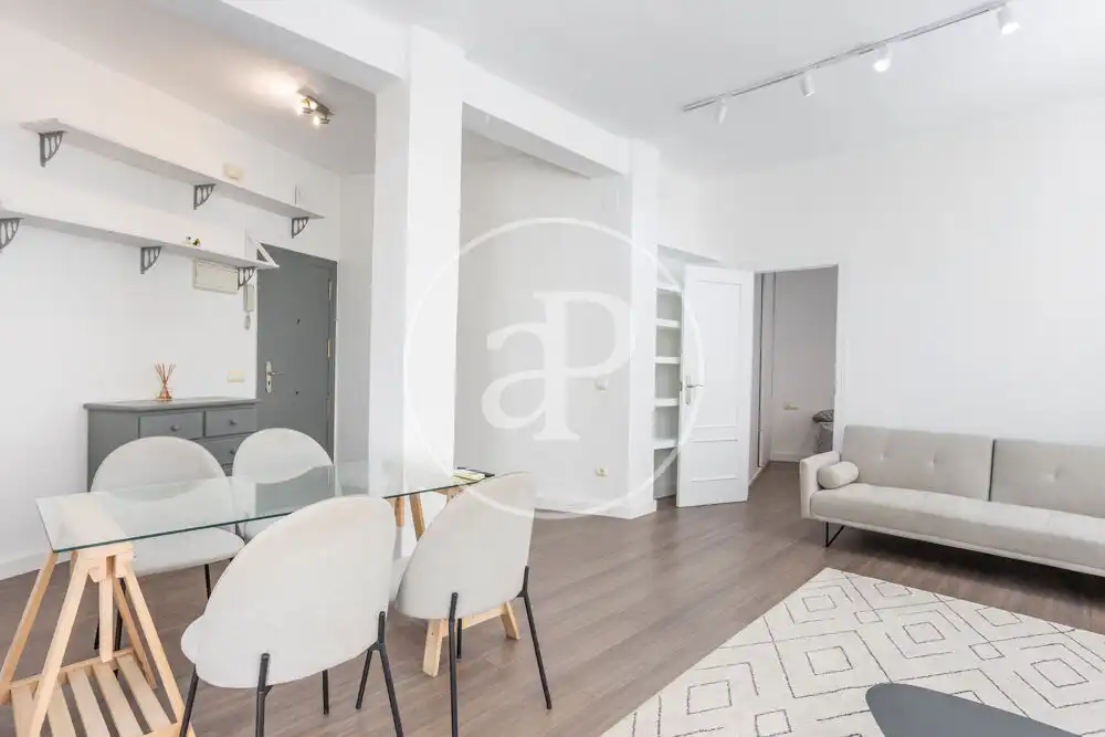 Living room of Flat for rent in Valencia  with Air Conditioner, Heating and Furnished