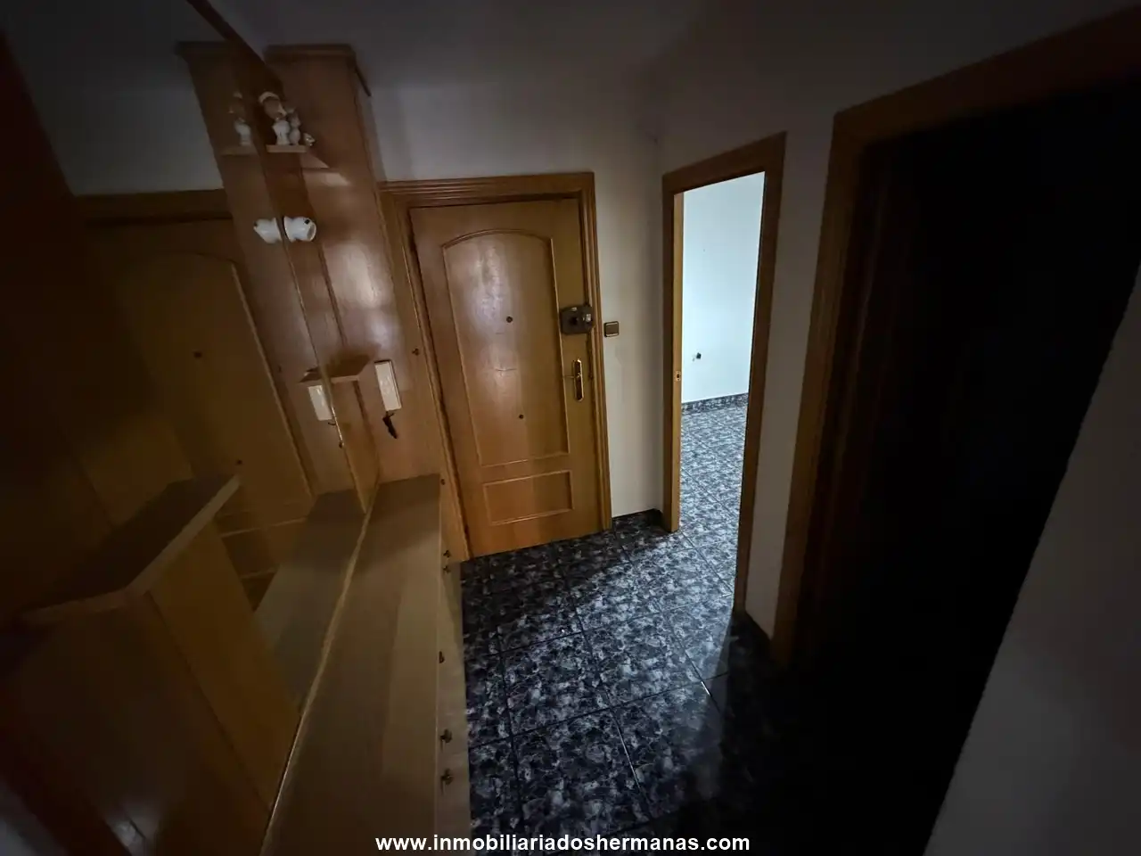 Piso en venta en El Prat de Llobregat con Balcón