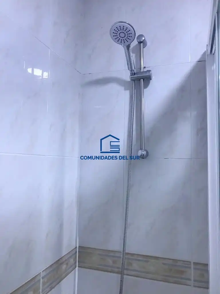 Bathroom of Flat for rent in Cádiz  with Terrace and Furnished