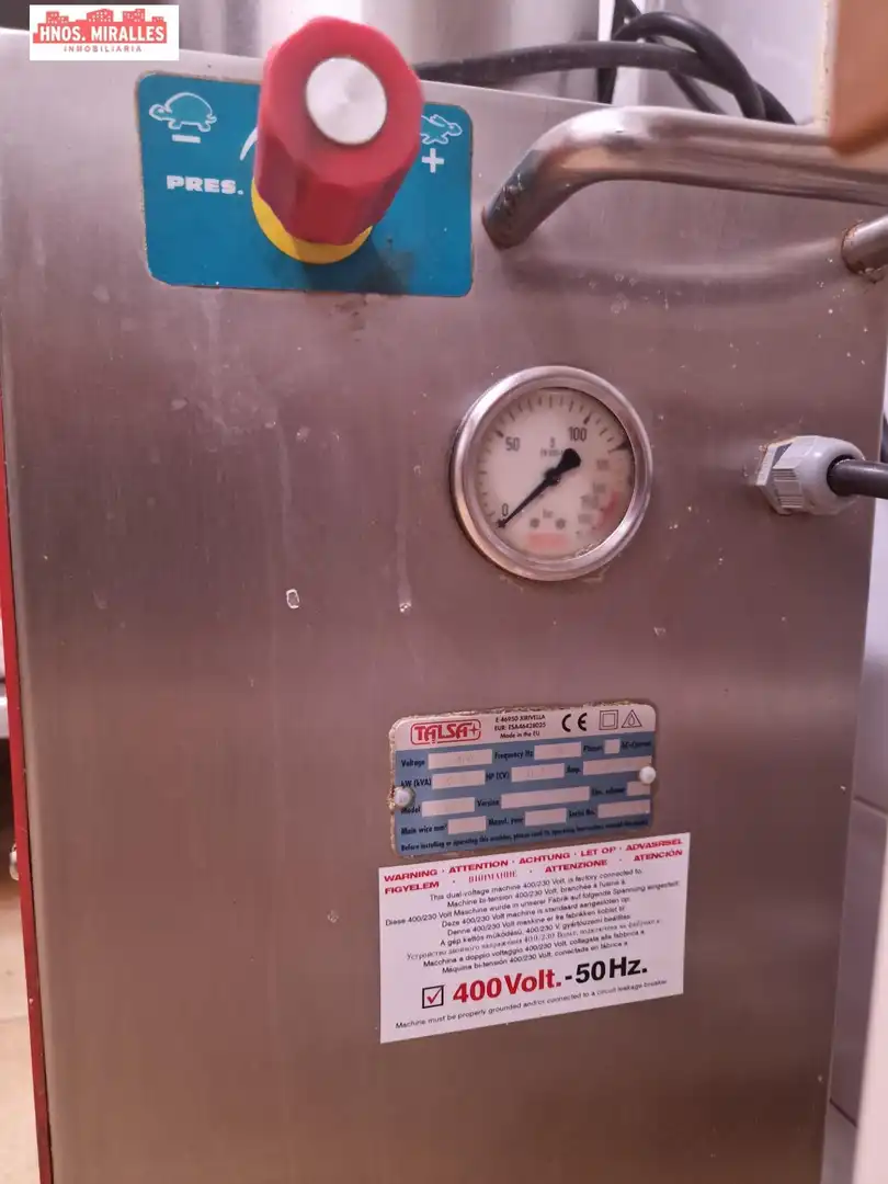 Local en venta en Elche / Elx con Aire acondicionado y Amueblado