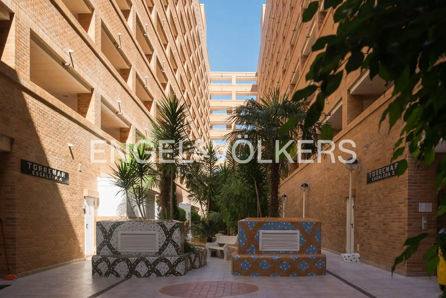Vista exterior de Pis en venda en Oropesa del Mar / Orpesa amb Aire condicionat, Calefacció i Terrassa