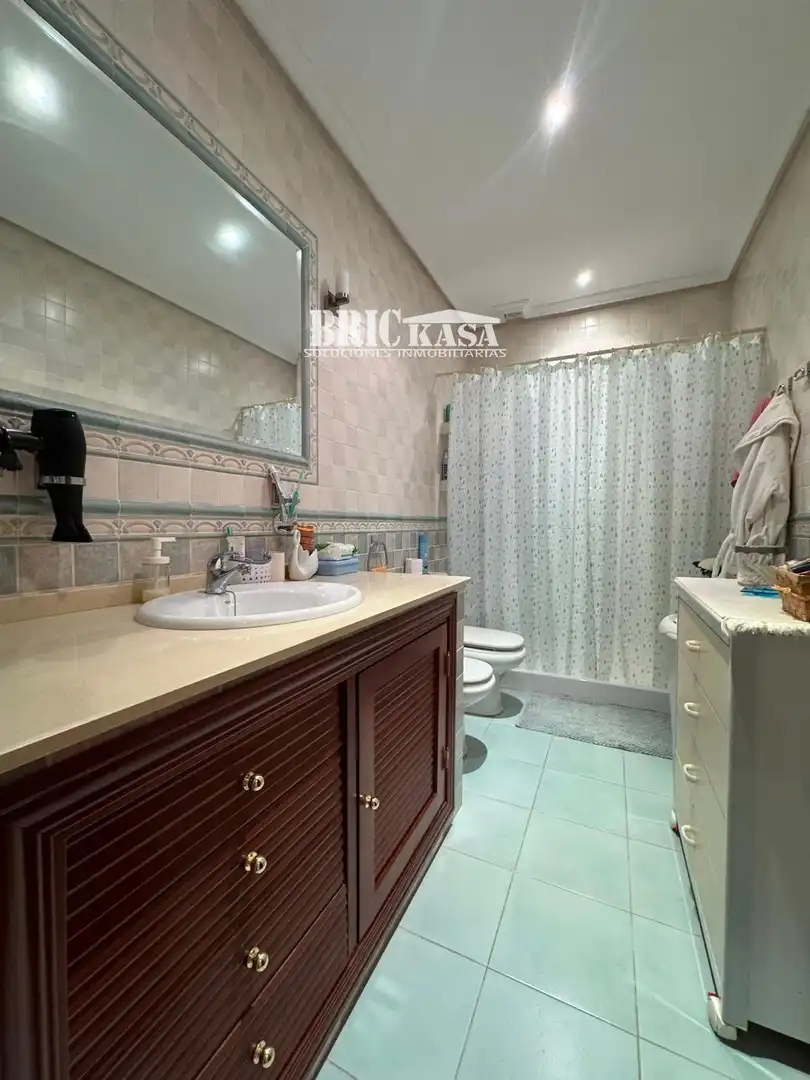 Baño de Casa o chalet en venta en Torre de Santa María con Aire acondicionado, Calefacción y Trastero
