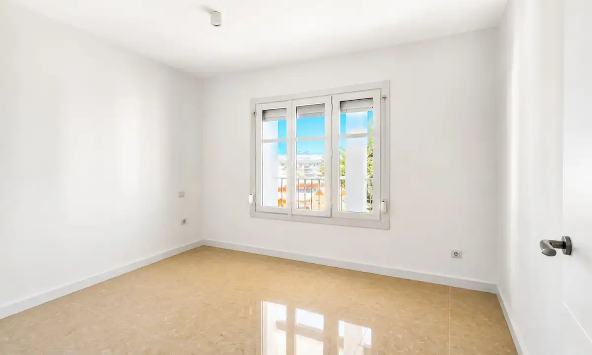 Apartament en venda a San Luis de Sabinillas, imagen 2