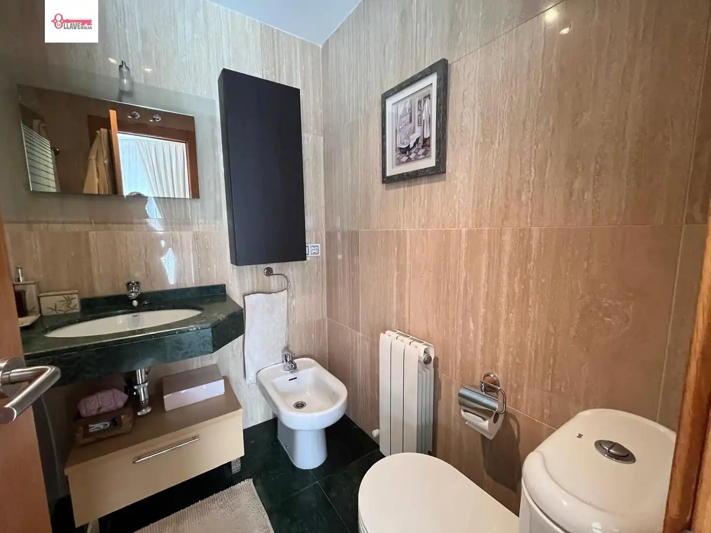 Baño de Casa adosada en venta en Cardeñajimeno con Calefacción, Jardín privado y Parquet