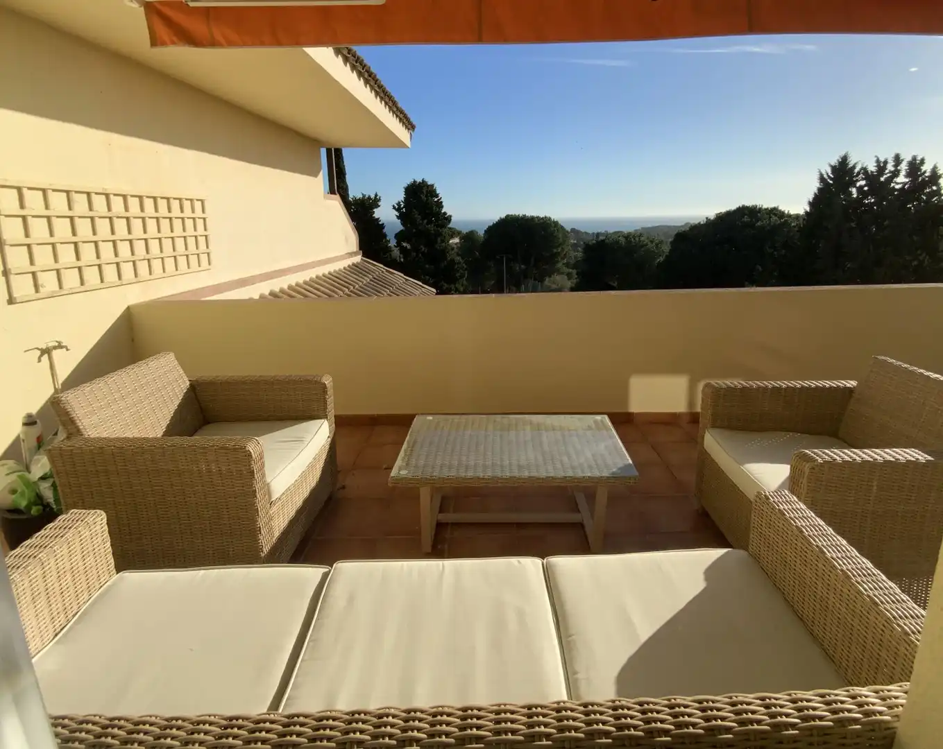 Terrasse von Wohnung zum Verkauf in Sant Vicenç de Montalt mit Klimaanlage, Heizung und Abstellraum