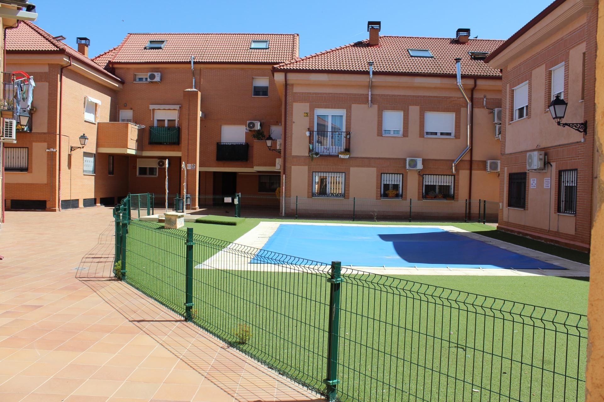 Schwimmbecken von Maisonette zum verkauf in El Viso de San Juan mit Klimaanlage, Heizung und Gemeinschaftspool