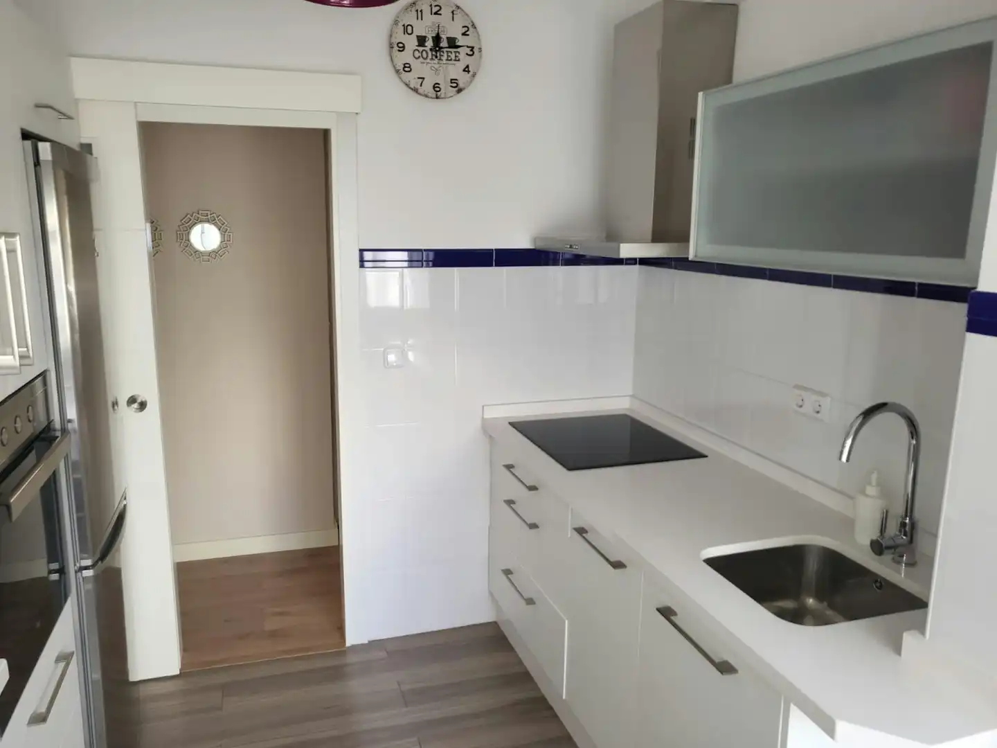 Cocina de Piso para compartir en Sevilla con Aire acondicionado, Amueblado y Lavadora