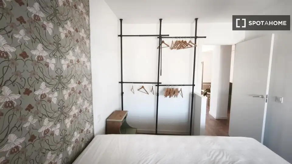 Habitación de Piso de alquiler en Madrid con Aire acondicionado, Calefacción y Amueblado