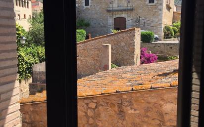 Vista exterior de Finca rústica en venda en Verges amb Aire condicionat i Terrassa