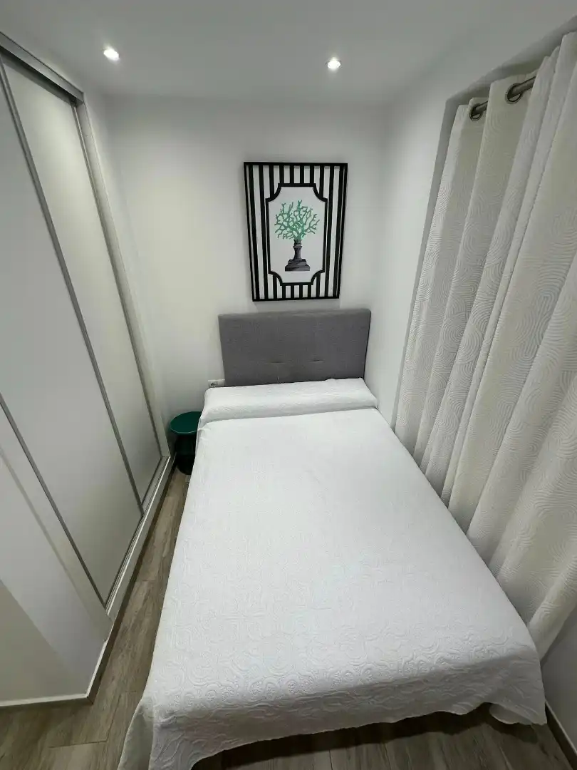 Schlafzimmer von Wohnung zur Miete in Fuengirola mit Klimaanlage, Möbliert und Waschmaschine