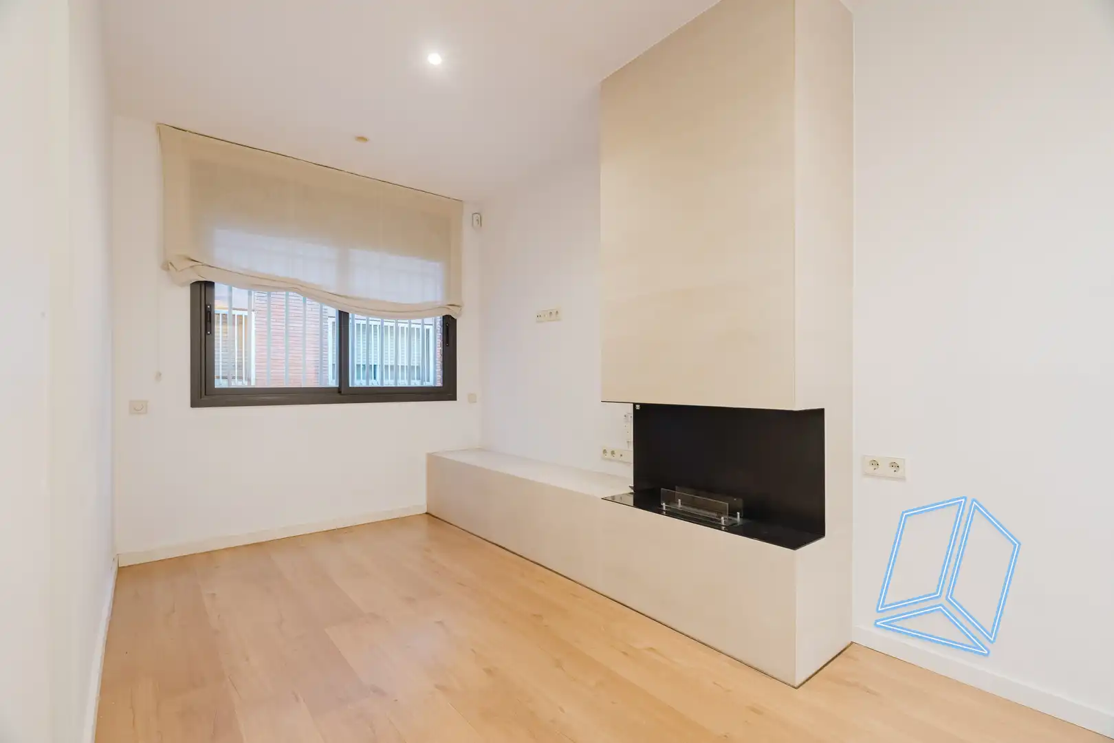 Living room of Ground floor for sale in Gràcia