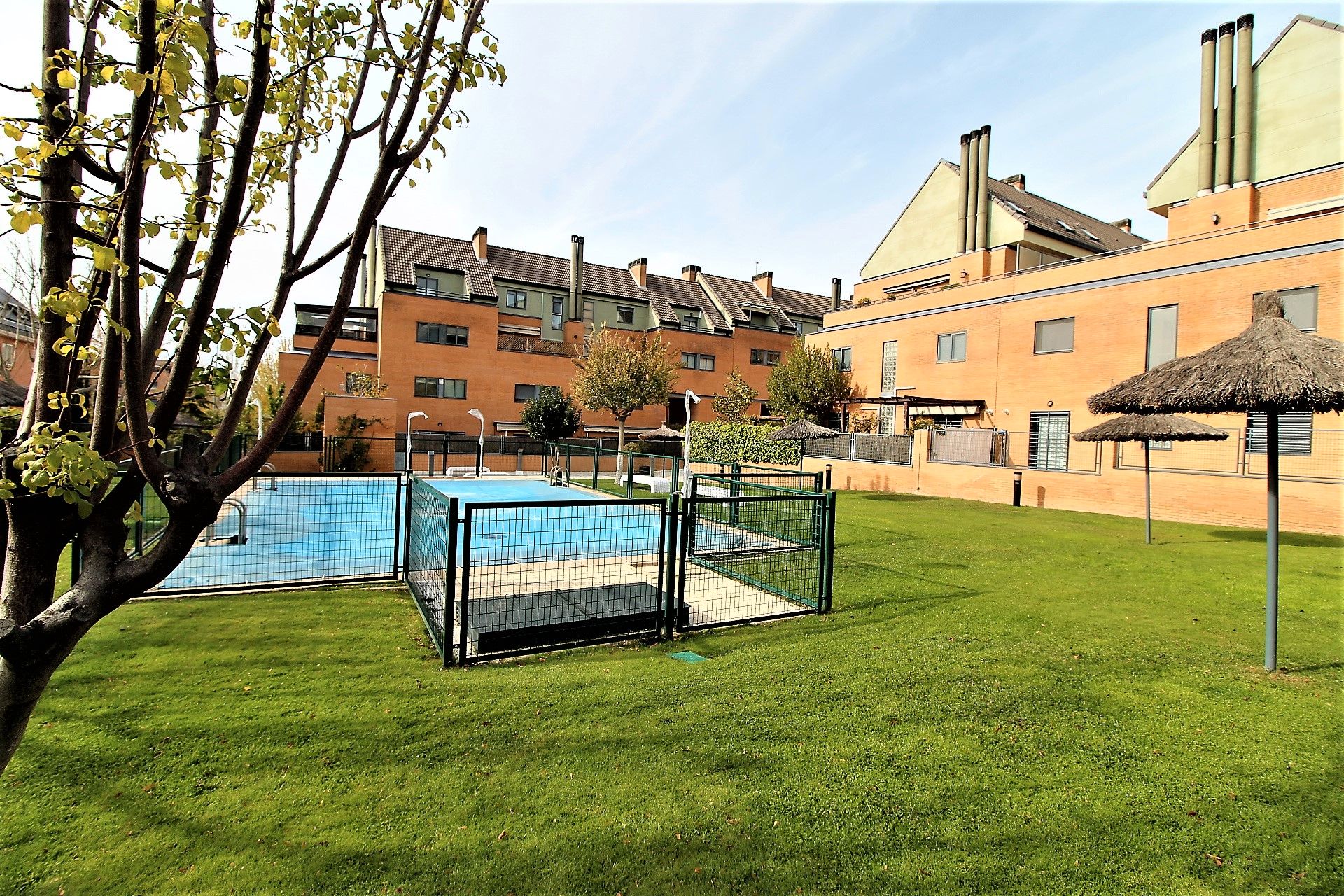 Swimming pool of Duplex to rent in Las Rozas de Madrid  with Air Conditioner, Heating and Terrace