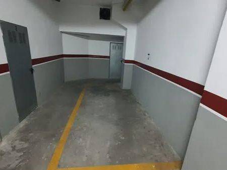 Garaje en Alquiler en Carrer de Fuencaliente, 9 en La Creu del Grau