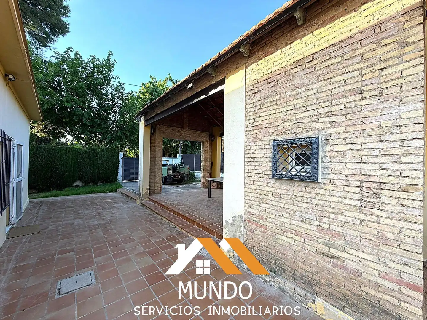 Vista exterior de Casa o chalet en venta en Paterna con Aire acondicionado, Terraza y Trastero