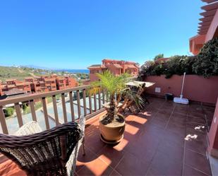 Exterior view of Duplex to rent in Estepona  with Air Conditioner, Heating and Terrace