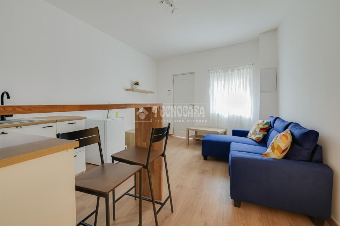 Sala d'estar de Pis en venda en  Barcelona Capital amb Parquet