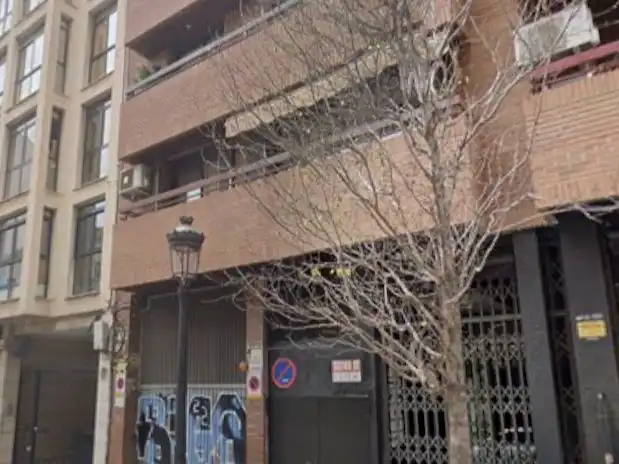 Vista exterior de Garaje de alquiler en Valencia