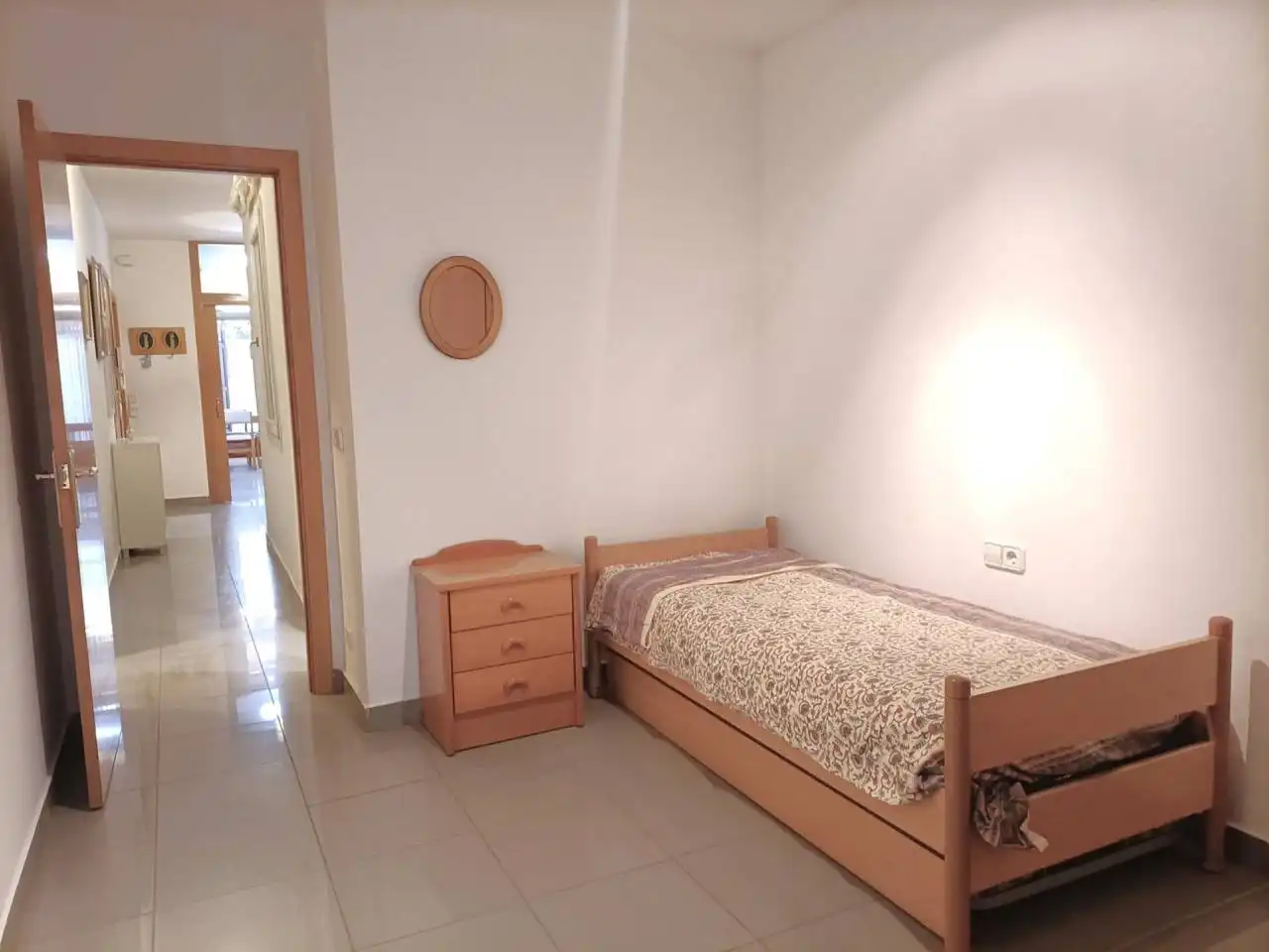 Schlafzimmer von Wohnung zur Miete in Vic mit Heizung, Möbliert und Balkon