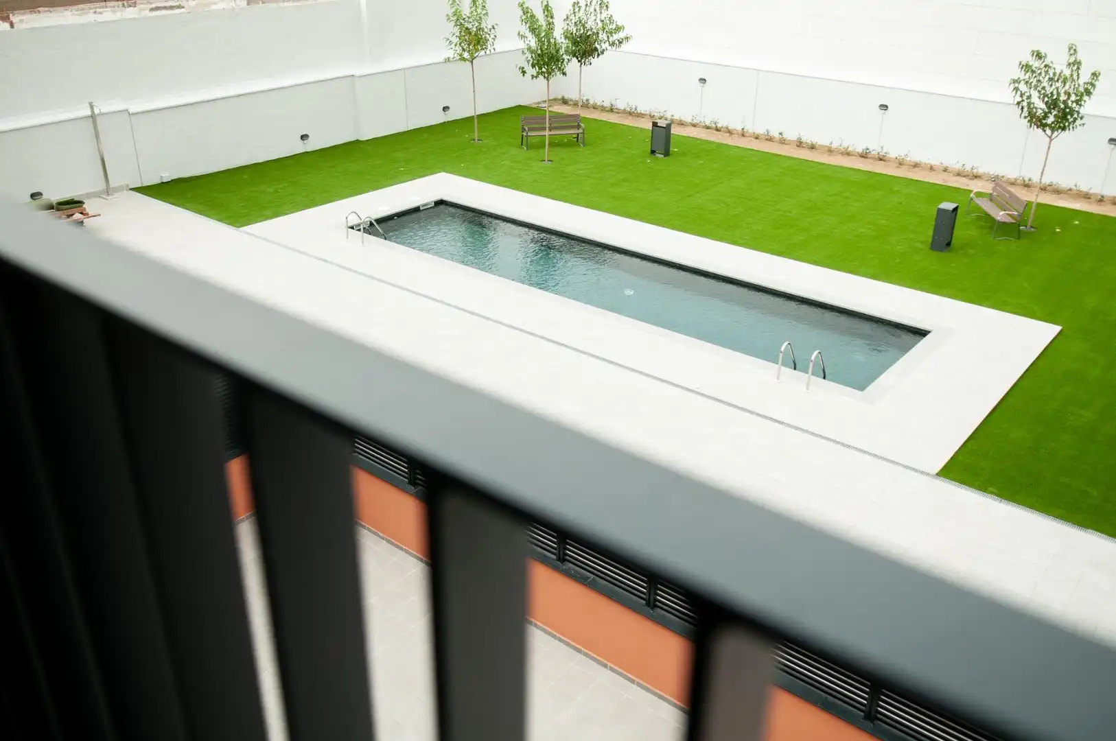 Piscina de Ático en venta en Sabadell con Aire acondicionado, Terraza y Alarma
