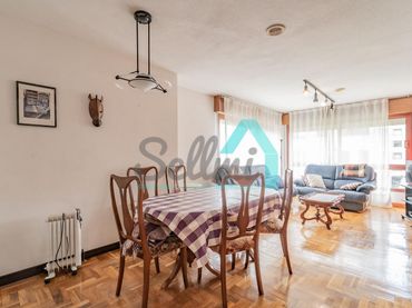 Flat with lift to rent in Calle Muñoz Degraín