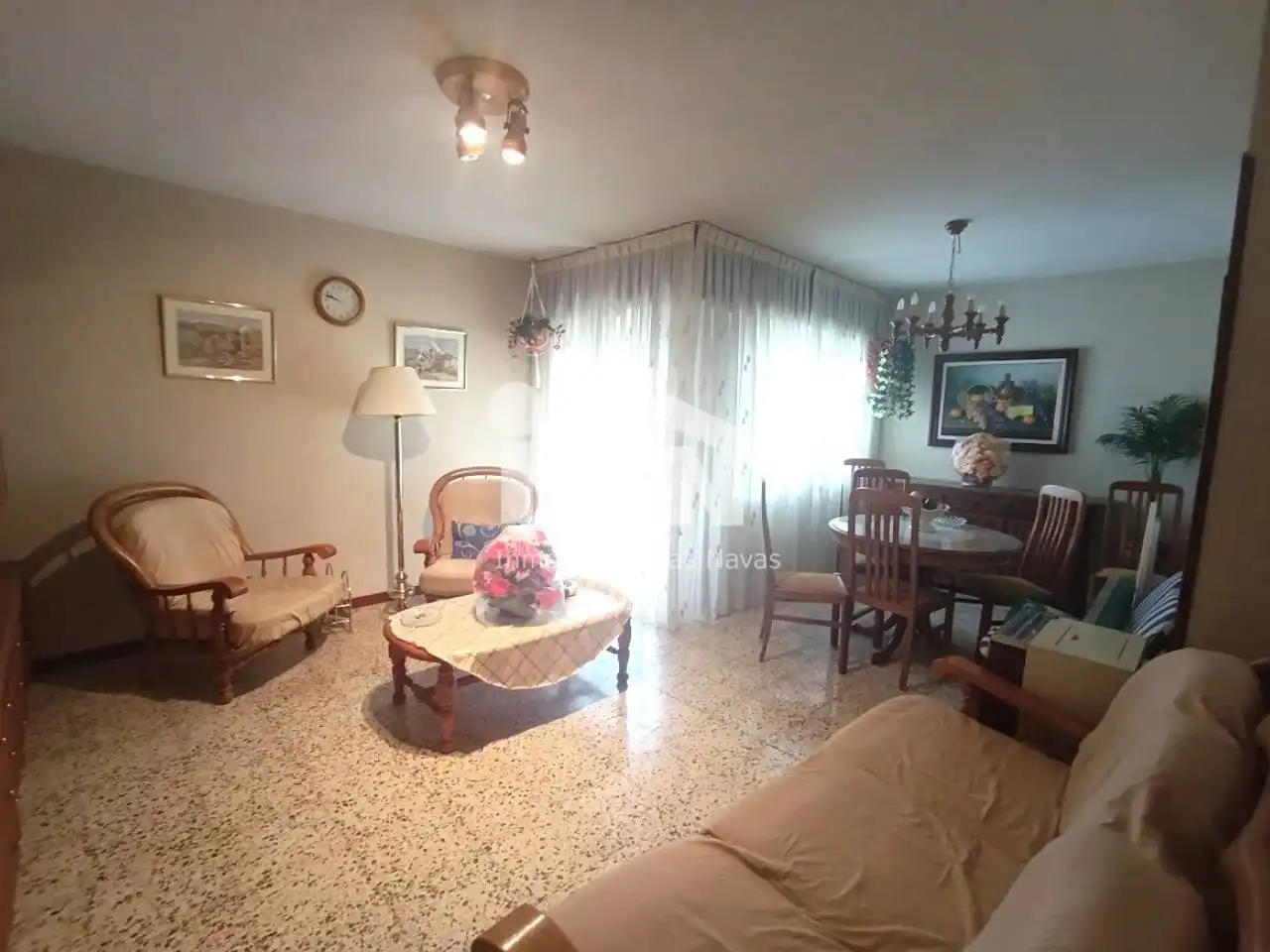 Sala de estar de Piso en venta en Las Navas del Marqués  con Calefacción, Terraza y Balcón