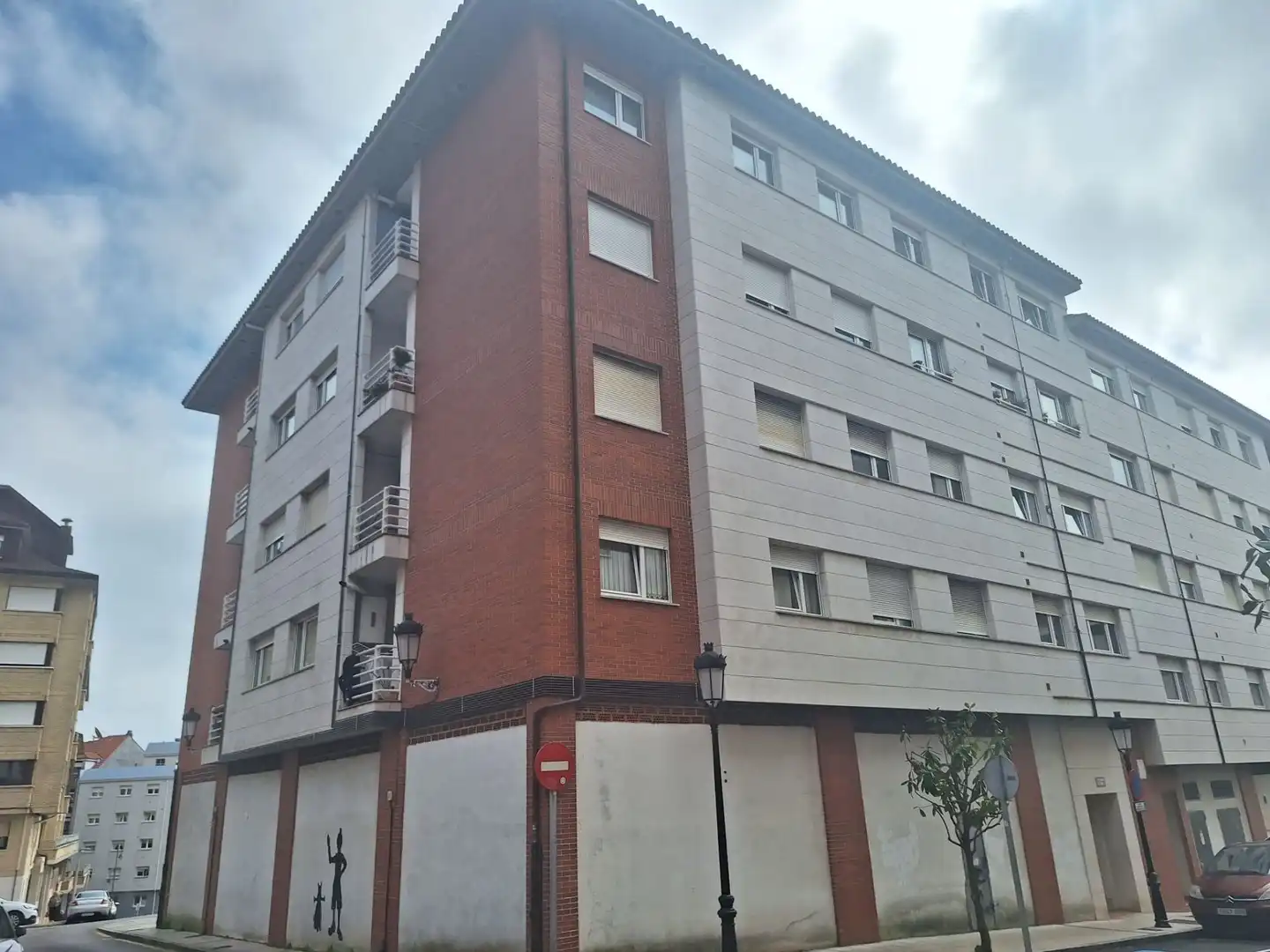 Business premises to rent in Carreño