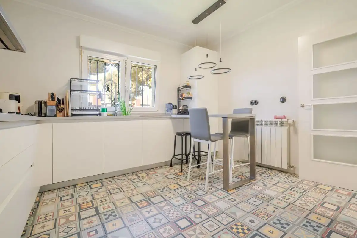 Cocina de Casa o chalet en venta en Boadilla del Monte con Aire acondicionado, Calefacción y Jardín privado