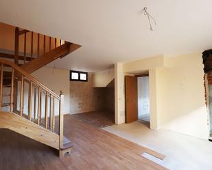 Building for sale in Santa María de la Alameda