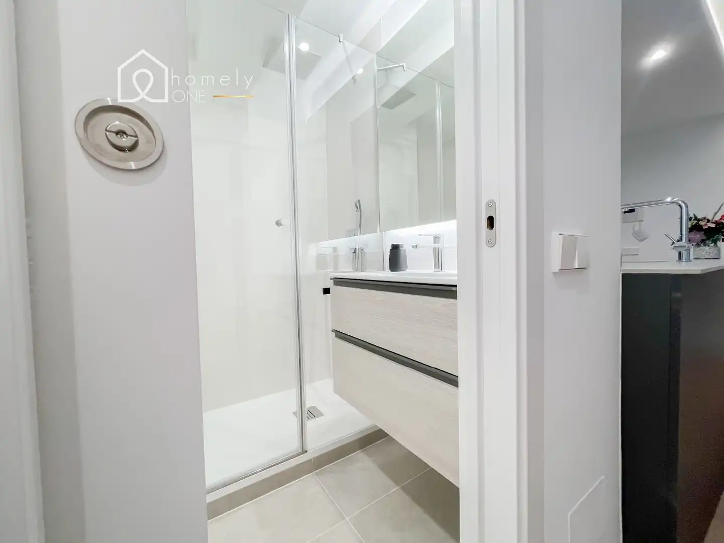 Wohnung zur Miete in Ciudad de Barcelona, Adelfas