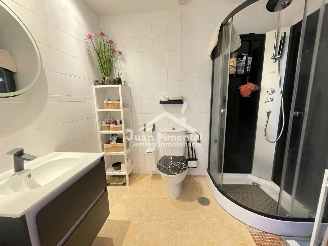 Bany de Casa adosada en venda en Estepona amb Aire condicionat, Jardí privat i Terrassa