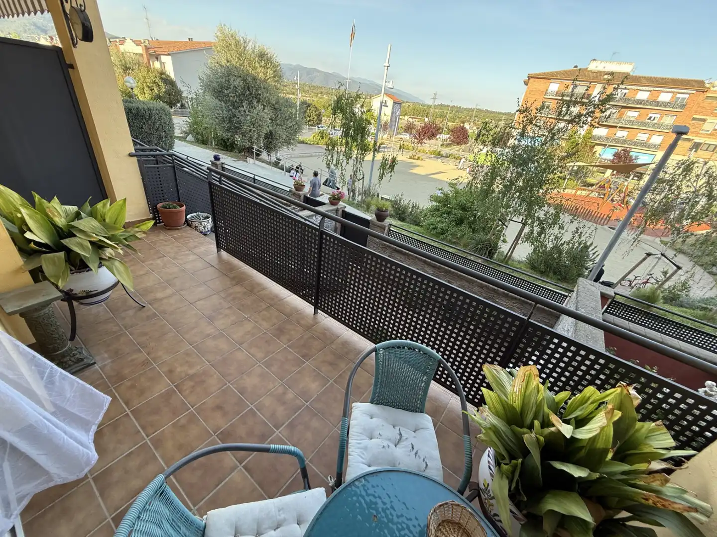 Casa aparellada amb terrassa en venda a Passatge Mare de Déu de Queralt, imagen 3