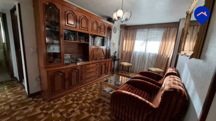 Sala d'estar de Pis en venda en  Madrid Capital amb Aire condicionat, Calefacció i Moblat