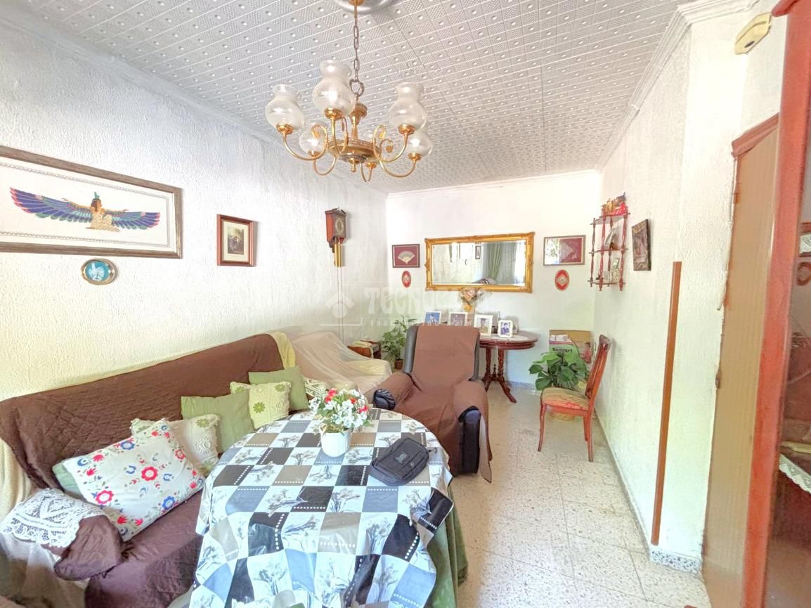 Dining room of Single-family semi-detached for sale in Badajoz Capital  with Air Conditioner and Terrace