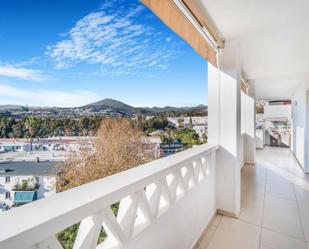 Vista exterior de Apartament en venda en Marbella amb Aire condicionat i Terrassa