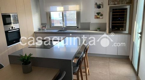 ADOSADO 4 HABITACIONES CON LOCAL COMERCIAL, imagen 5