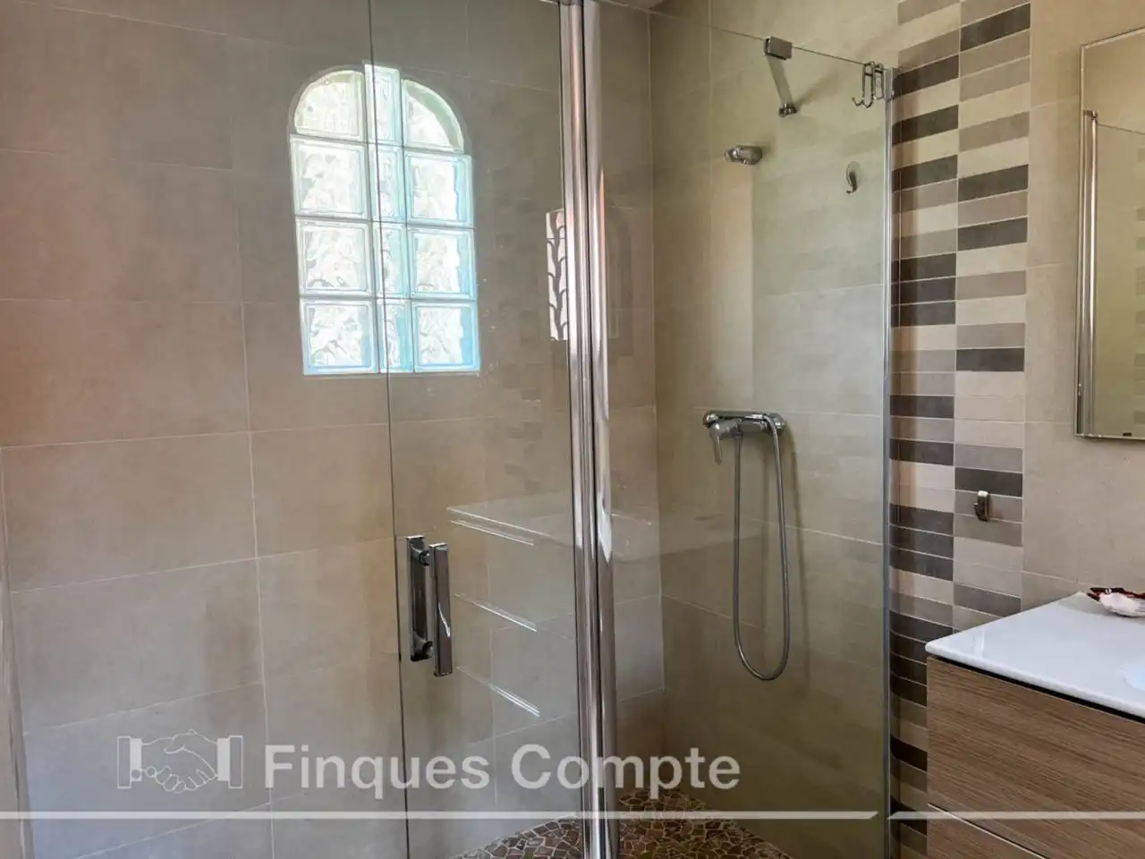 Baño de Casa o chalet en venta en Roda de Berà con Jardín privado, Terraza y Piscina