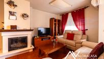 Living room of Single-family semi-detached for sale in Cártama  with Air Conditioner, Terrace and Furnished