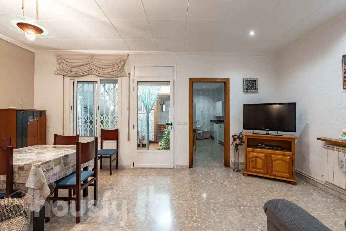 Sala de estar de Casa o chalet en venta en Sabadell con Calefacción, Terraza y Trastero