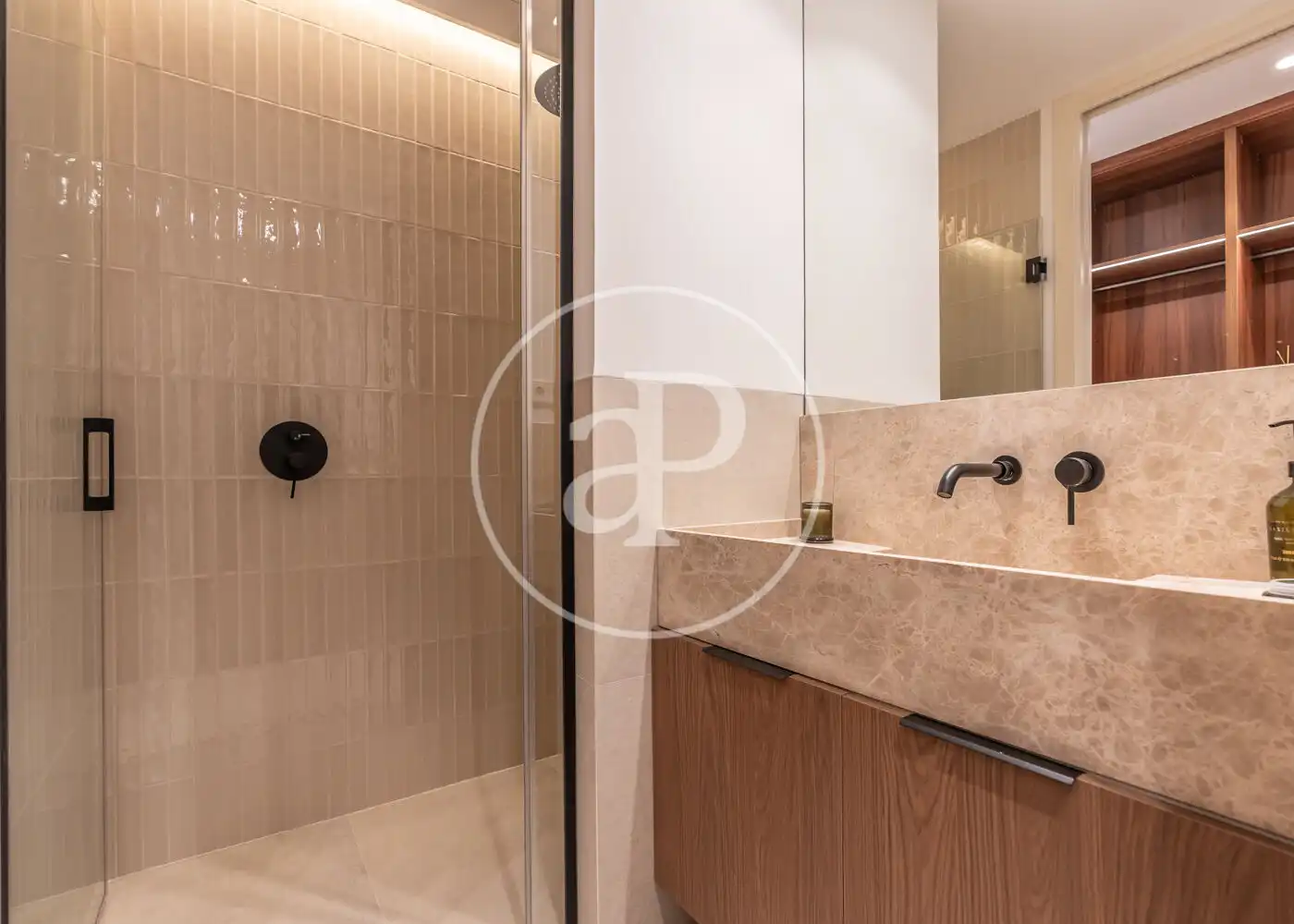 Bathroom of Flat for sale in Madrid  with Heating and Furnished